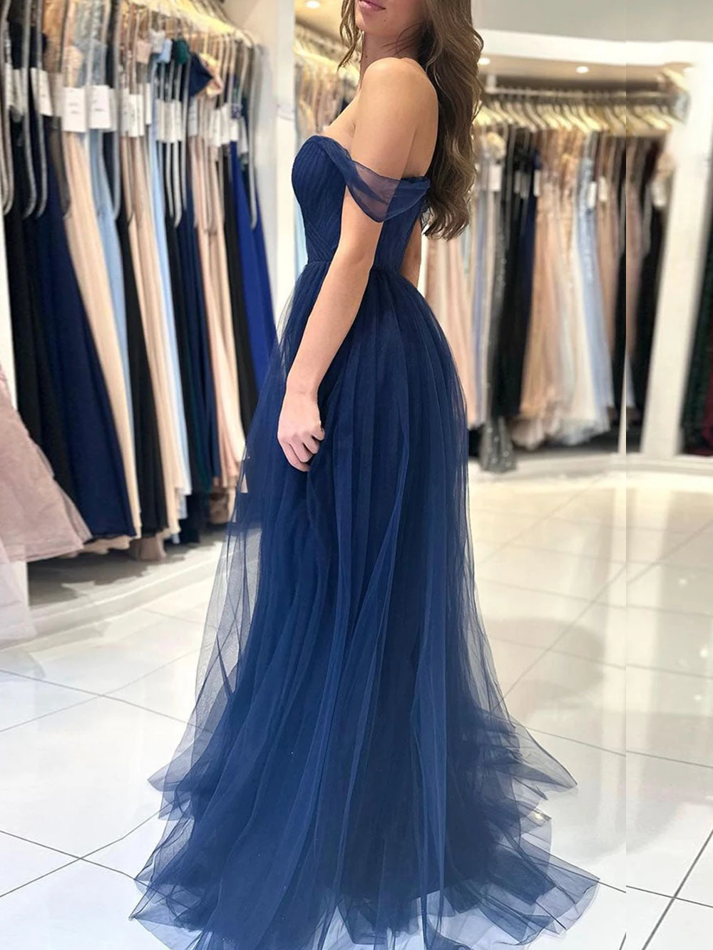 Elegant Navy Blue Bridesmaid Dresses Long Tulle A-Line Off The Shoulder Sweetheart Neck Wedding Party Dresses Formal Gown