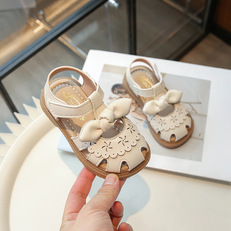 Baby Sandals Soft-soled Princess Shoes Girls Summer 2024 New 3-6 Year Old Little Kids Closed Toe Toddler Footwear