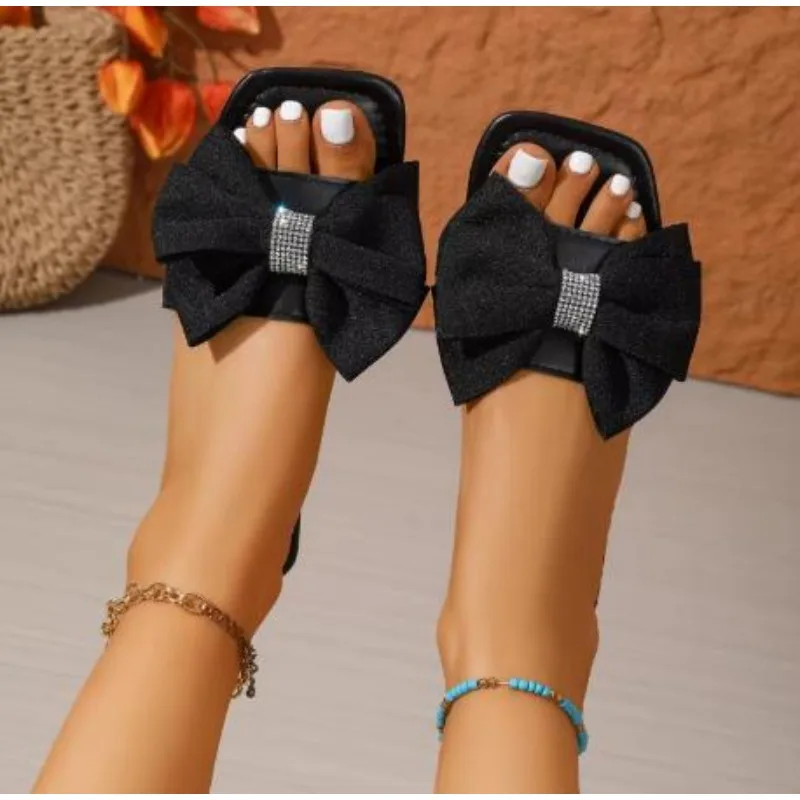 

New Women's Bow Design Fashionable and Comfortable Casual Slippers Outdoor Non slip and Wear resistant Flat Sandals