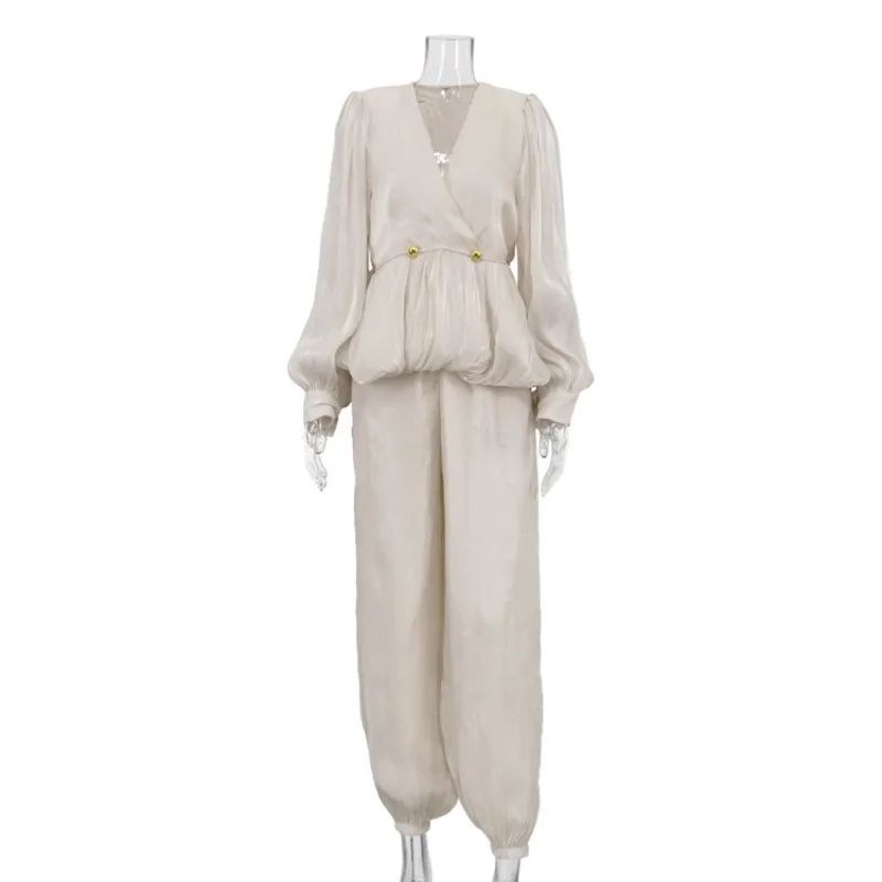 LIinar 2026 Fall V-Neck Bell-Sleeve Top and Cuffed Pants Two-Piece Set Casual and Professional Commuter-Style Outfit for Women