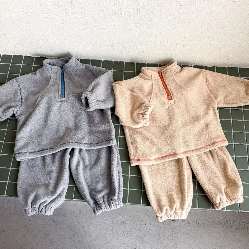 Children's fleece set with both boys and girls sports, autumn and winter 2026 new baby hoodie and pants two-piece set 4