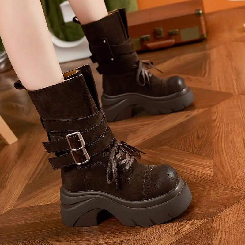 

Women's Western Cowboy Knight Boots High Thick Bottom Internal Increase Medium Tube Leather Boots Fashionable Winter Boots