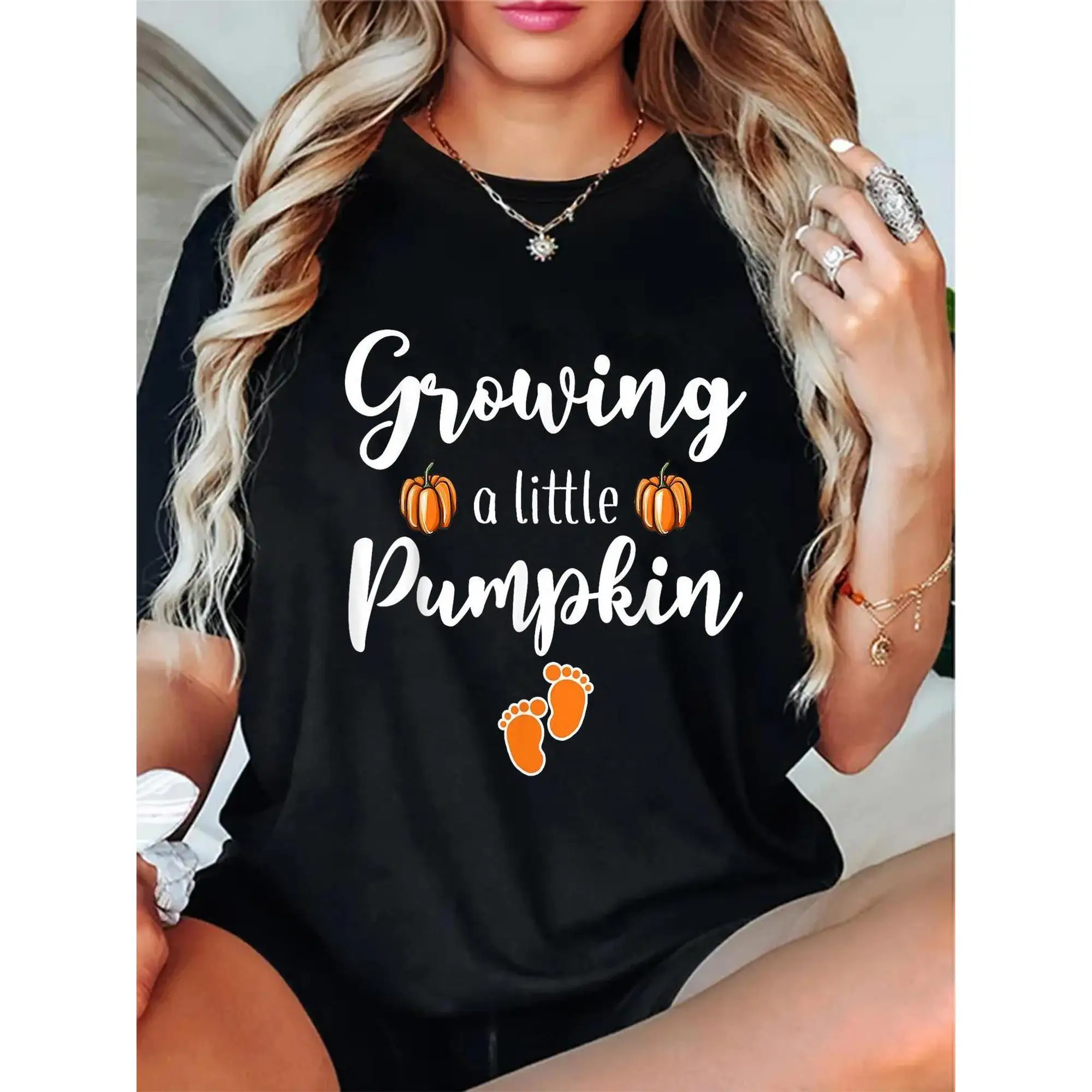 

Women's Pregnancy T-shirt, Cute Pumpkin Graphic Print Tops, "Growing a Little Pumpkin" Baby Shower Gift