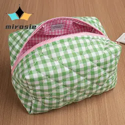 MIROSIE-Green Gingham Cosmetic Bag, Skincare Makeup Organizer, Perfect Gift, Washing Bag for Travel, Cosmetics Storage Bag