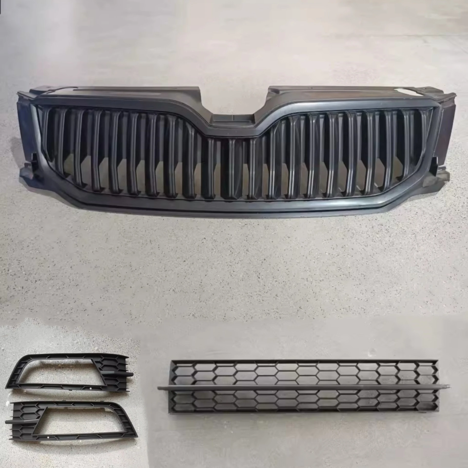 

Black Top Grille Bottom Radiator Grill Fog Lamp Frame for Skoda Octavia 15 16 Modified Mask Body Kit Car Accessories