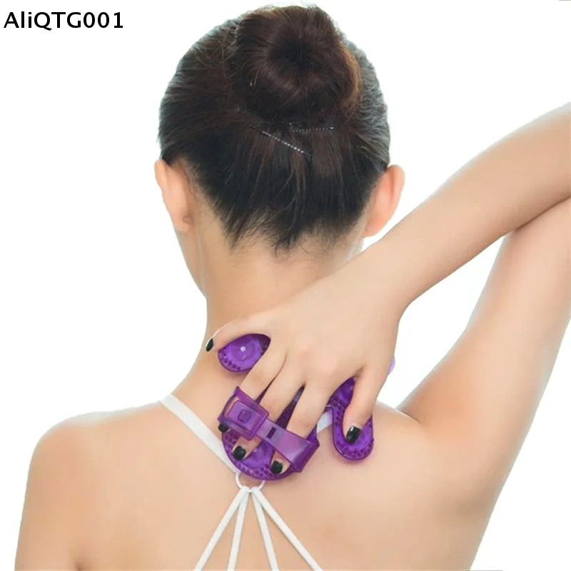 

Palm Shaped Body Massager Glove with 9 360 Degree Metal Rollers for Deep Tissue Therapy And Muscle Relaxation