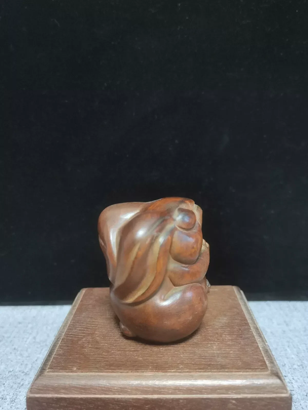 Lovely Chinese Boxwood Wishing Rabbit Figure Fortune Statue Pendant Netsuke Rosary Beads