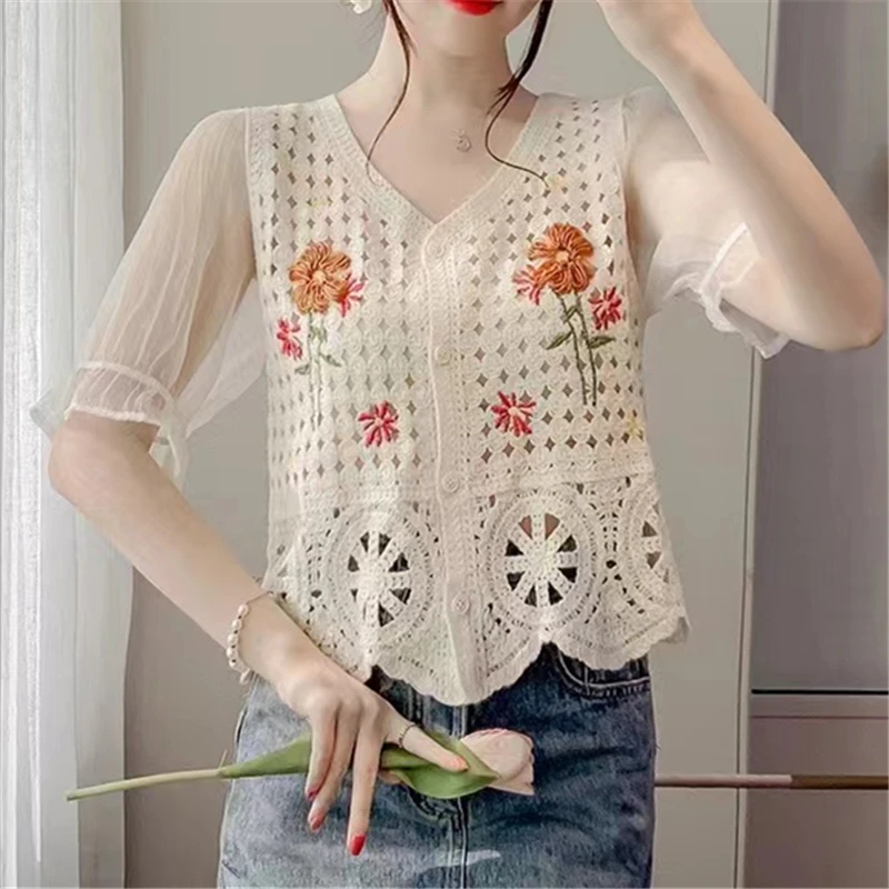 REALEFT Summer Lace Crochet Embroidery Women\'s Short Shirts 2024 New Hollow Out Beach Bohemian Flare Sleeve V-Neck Tops Female