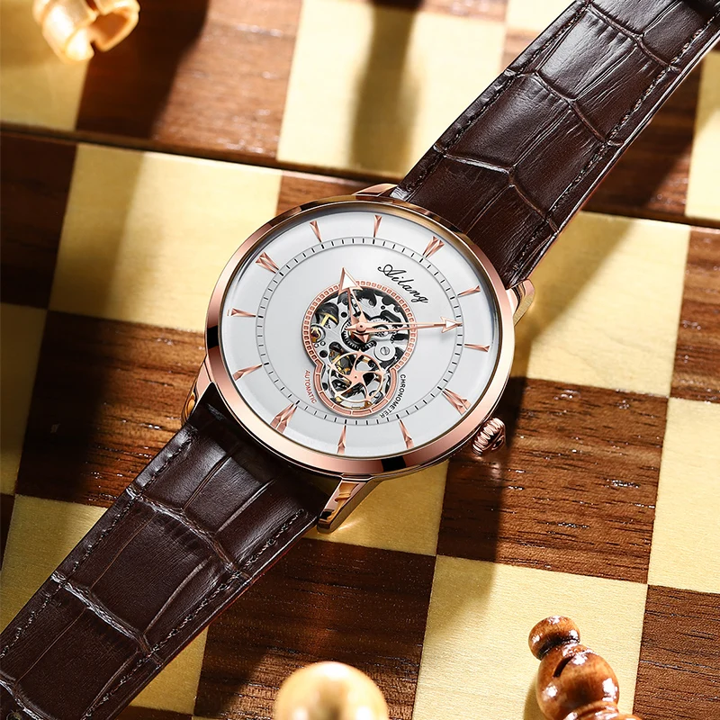 ساعة يد ميكانيكية أوتوماتيكية أوتوماتيكية كاجوال فاخرة مقاومة للماء بحزام من الجلد الطبيعي 2026