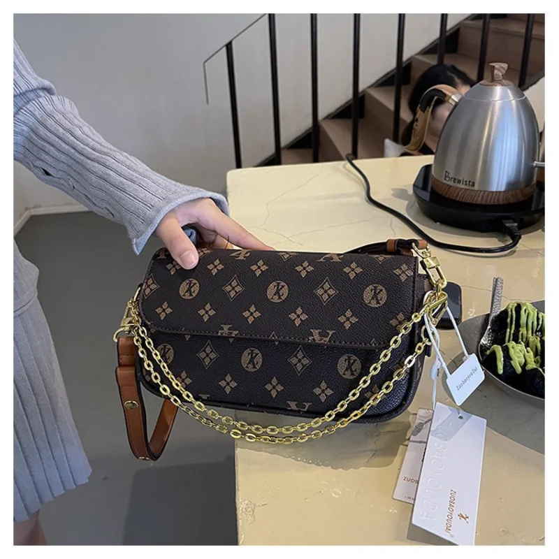 

​ Уникальная дизайнерская маленькая сумка через плечо 2025, женская нишевая сумка через плечо, винтажная сумка-слинг, шикарная и компактная ​