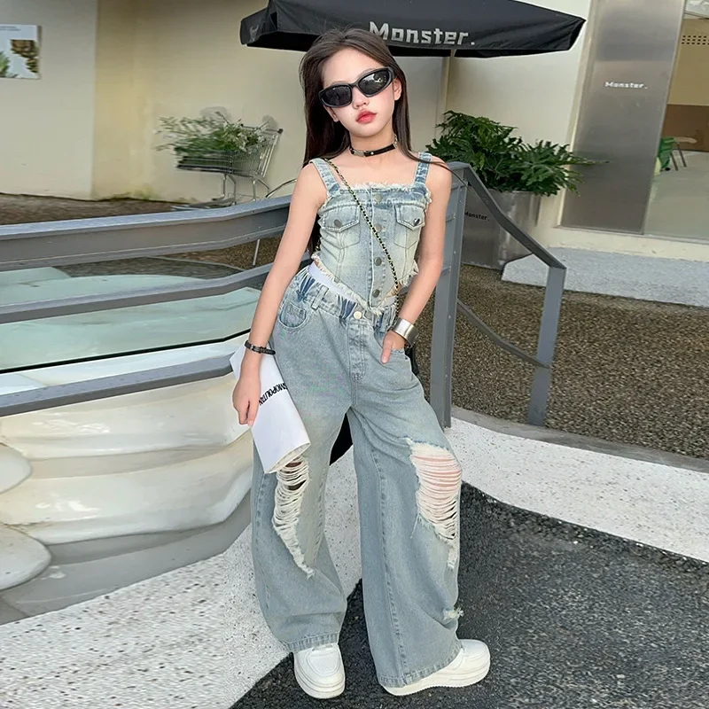 Girls Suits 2024 Summer Vintage Denim Suit Harbor Flavor Halter Vest Ripped Wide-leg Pants Two-piece Set Kids Simple Casual