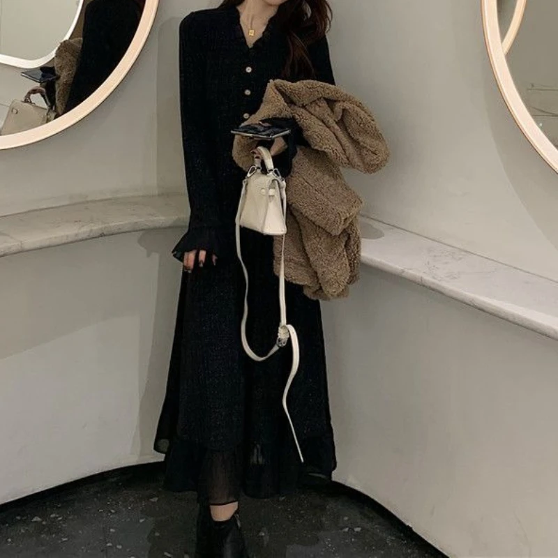 

Autumn and Winter Slim-fitting Knitted Skirt with Coat Over Knee Long Skirt V-neck Dress