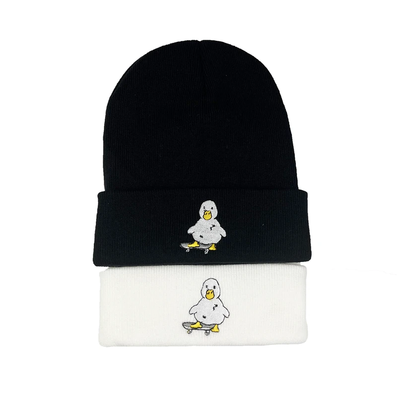 Autumn and Winter Men and Women Scooter Duck Embroidery Woolen Hats Outdoor Warm and Cold Knitted Hat Beanie Hats Caps