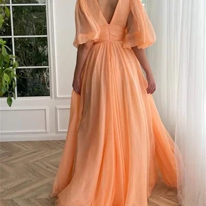 Kleider Bella Orange Tulle Prom, V -Neck, Hochzeitskleiderlinie A, elegante halbe Wellen, hohe Seitenabteilung auf den Boden 8 Hauptverkäufe Laranja Abschlusskleid - №6