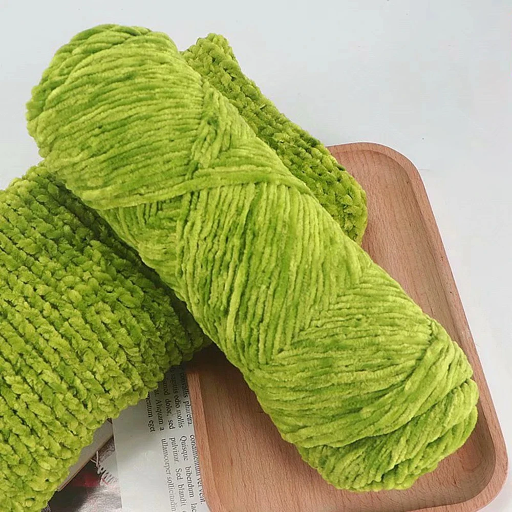 95 g Chenille-weiches Samtgarn, gemischte Strickwolle, gehäkelt, handgefertigt, Schal, Mantel, Babydecke und Mütze