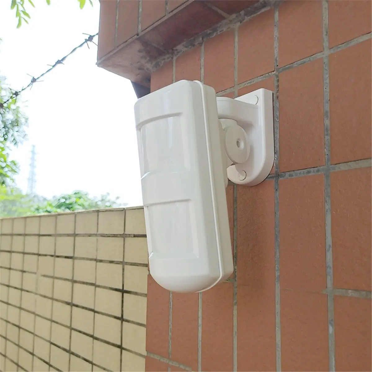 [T28C] Waterproof Wired 2PIR+MW Outdoor Alarm Motion Sensor Detector Pet Friendly PIR for Home Alarm System with Anti-Mask