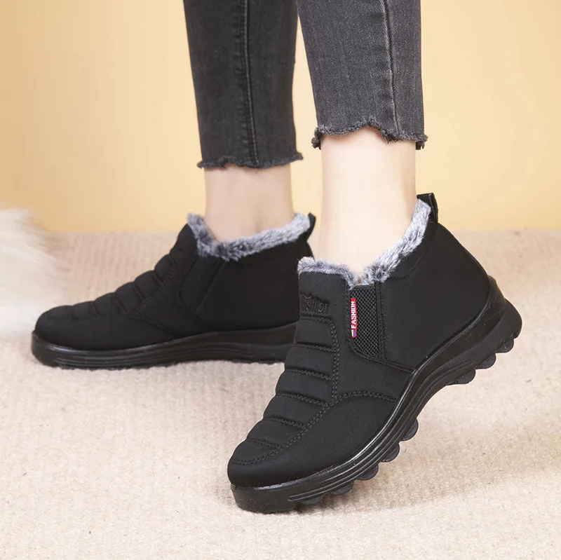 2023 Winter New Casual Cotton Shoes Plus Velvet Thick Slip-on Ladies Snow Boots Soft Sole Warm Non-slip Outdoor Sports Shoes