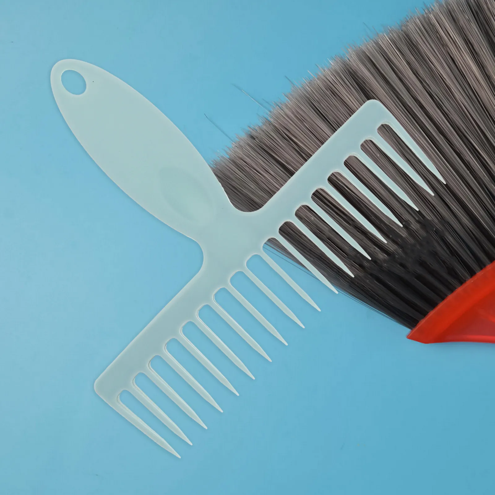 

Набор из 2-х портативных многофункциональных щеток-гребней для уборки: удобное устройство для удаления волос с пола, для дома, компактное и практичное