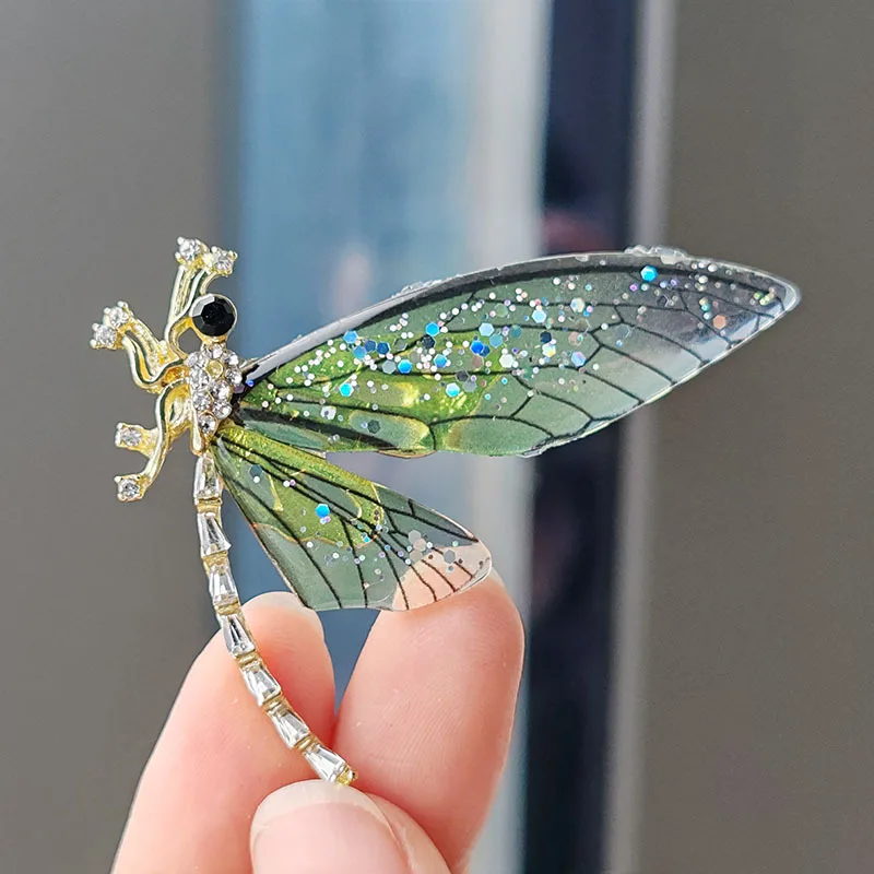 Fashion Transparent Acrylic Dragonfly Brooches For Women Vintage Insect Animal Brooch Scarf Buttons Clothing Pins Jewelry Gifts