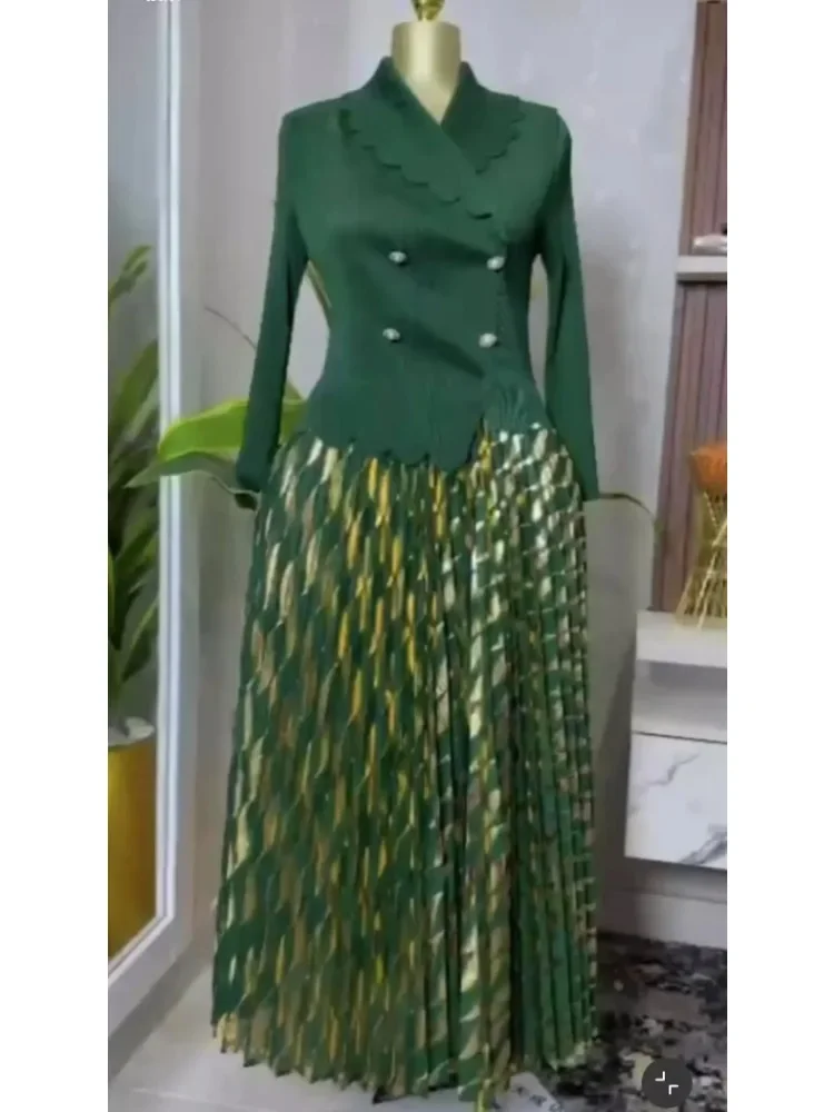 2025年新作 ミヤケ アフリカンファッション ブロンズ加工 ルーズ レディース プリーツワンピース 気質 スーツカラー エレガント ロングドレス