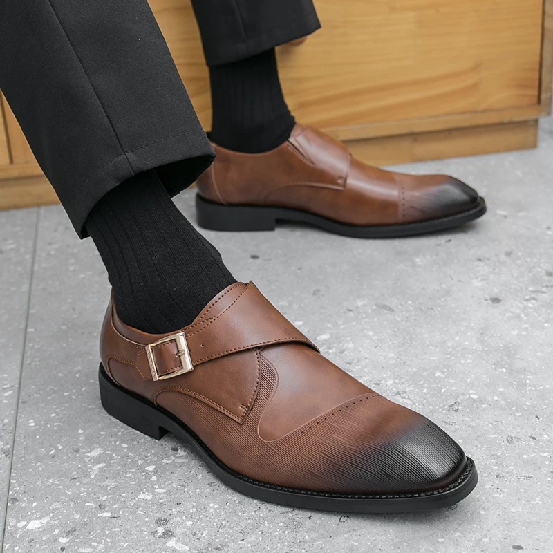 

Мужские модельные туфли в британском стиле, высококачественные свадебные туфли для банкета и жениха с острым носком, коричневые мужские кожаные повседневные туфли в стиле ретро