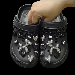 2024 New Hot Sale DIY Hole Shoes Charms Cute Cartoon Handmade Shoe Charms Designer Quality Garden Shoe Decoration Girl Gift