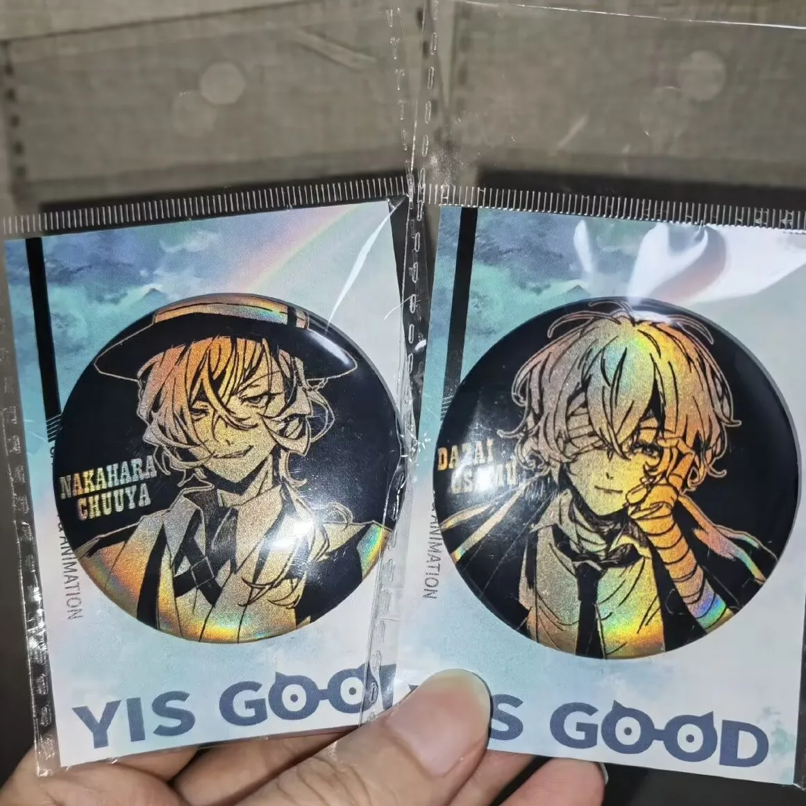 

Значок из двойного черного мигающего комикса диаметром 58 мм «Dazai Osamu, Nakahara» вокруг «Bungo Stray Dog»