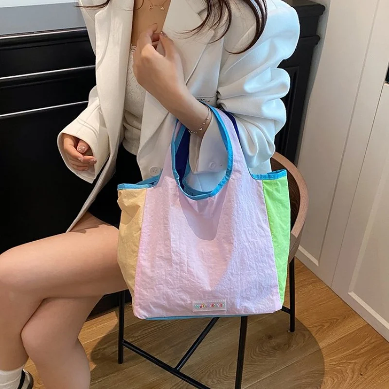 

Women's Handbag Crafted From Premium Leather Featuring Casual Simple Vintage And Paris Vintage Style ​