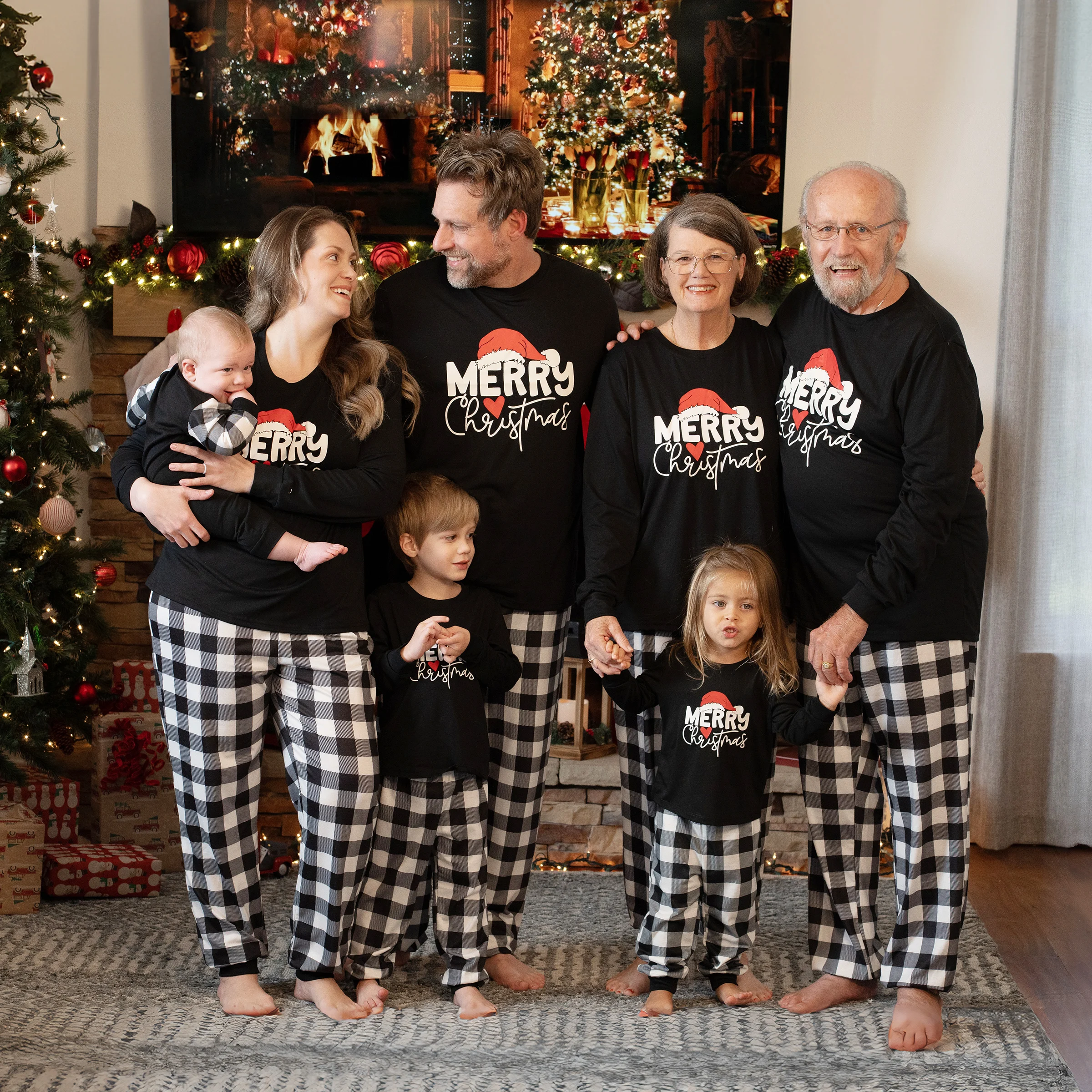

PatPat Christmas Family Matching Glow In The Dark Letters Print Long-sleeve Pajamas Sets