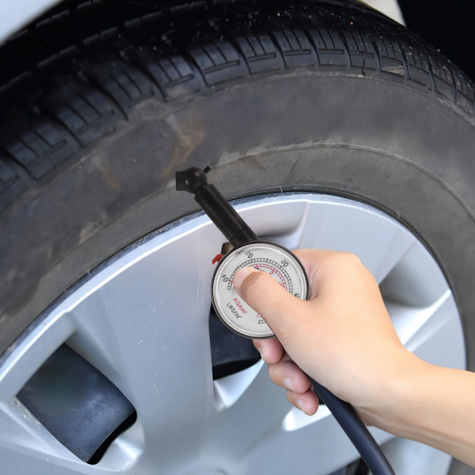 

Car Tire Pressure Gauge High Precision Stylish Durable ABS Material Anti-Wear Practical Air Release Function No