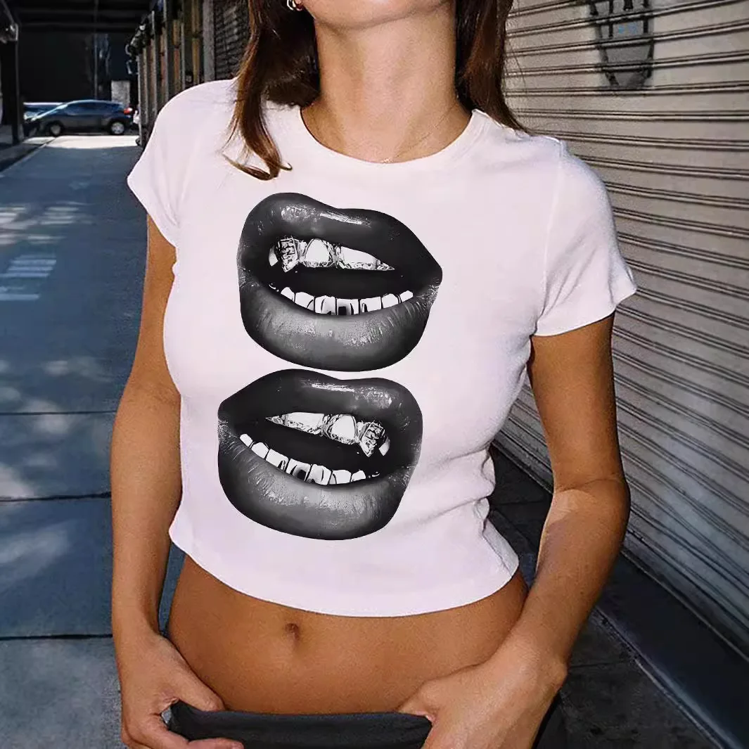 

New summer styles of European and American women's clothing: sweet and spicy printed T-shirts, unique dark-style tops