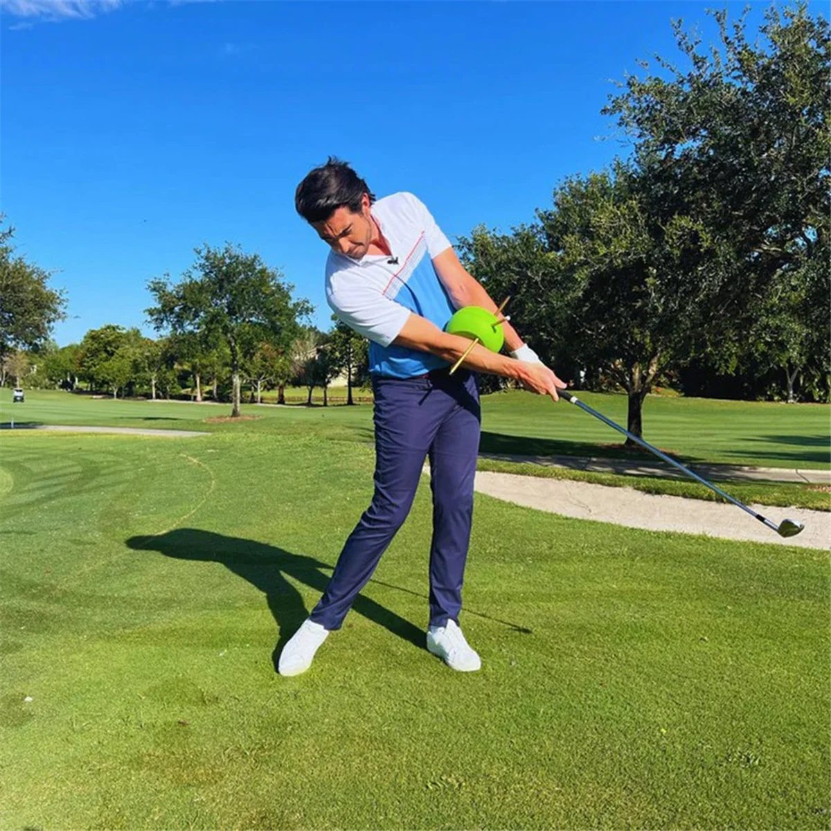 

【Price-Drop】{Golf Swing Arm Postures Corrector Golf Swing Trainer Connecting Ball Swing Training Aids Golf Chipping Accessories