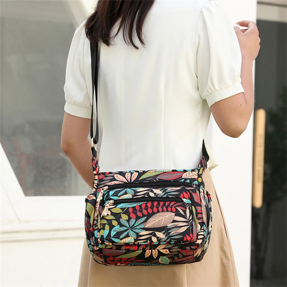 2023 Fashion Flower Pattern Design Ladies Shoulder Bag Quality Nylon Women Messenger Bag New Women Bag Purse Bolsos De Mujer Sac