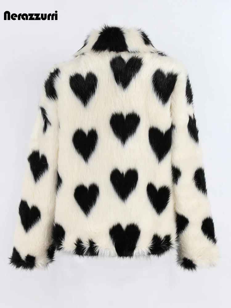 Nerazzurri Winter Loose Thick Warm Fluffy Jacket Women Drop Shoulder Long Sleeve Pockets Luxury Heart Shaped Faux Fur Coat 2022