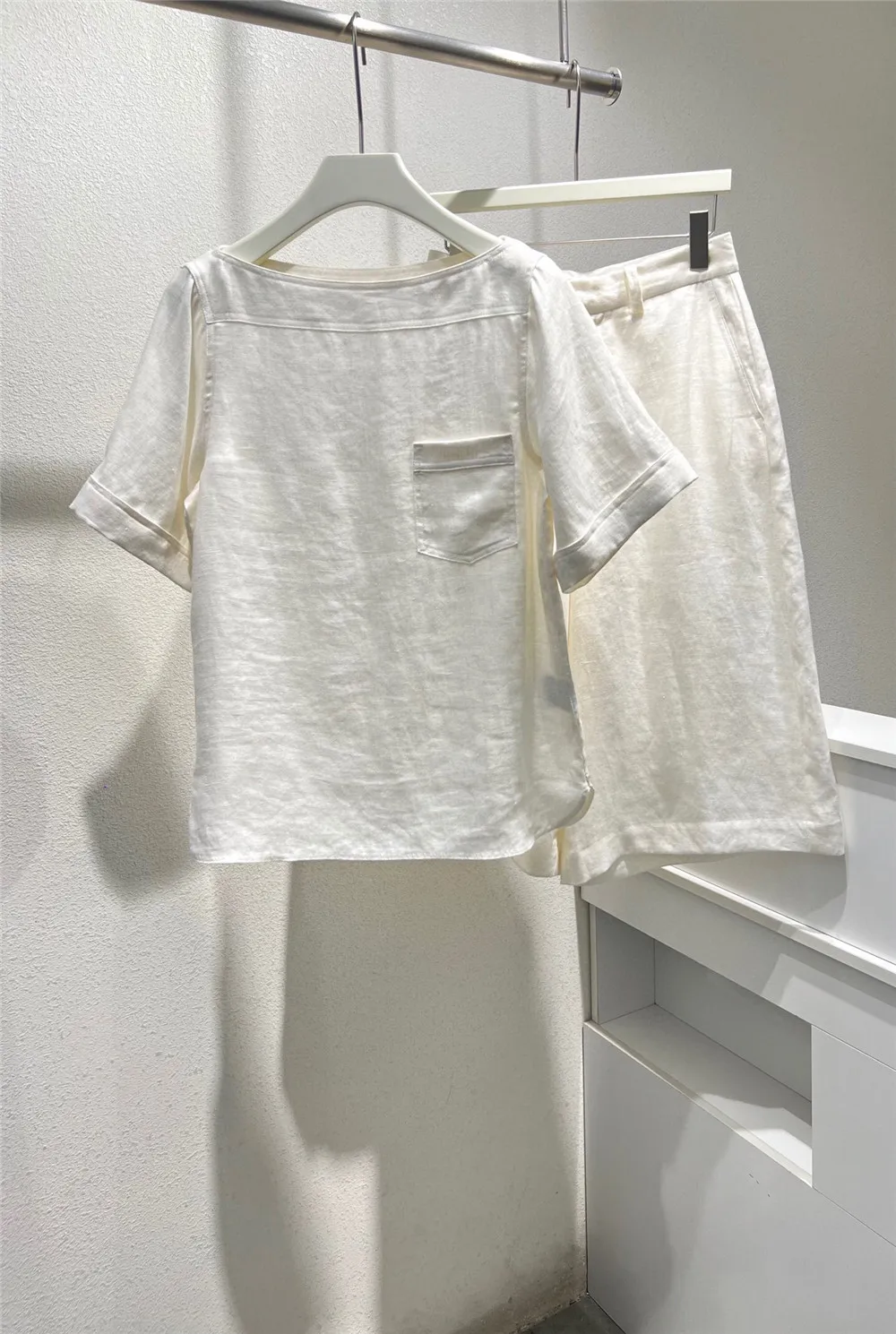

Summer Ladies Short-sleeved T-shirt + High-Waisted Straight Cropped Pants 2-piece set