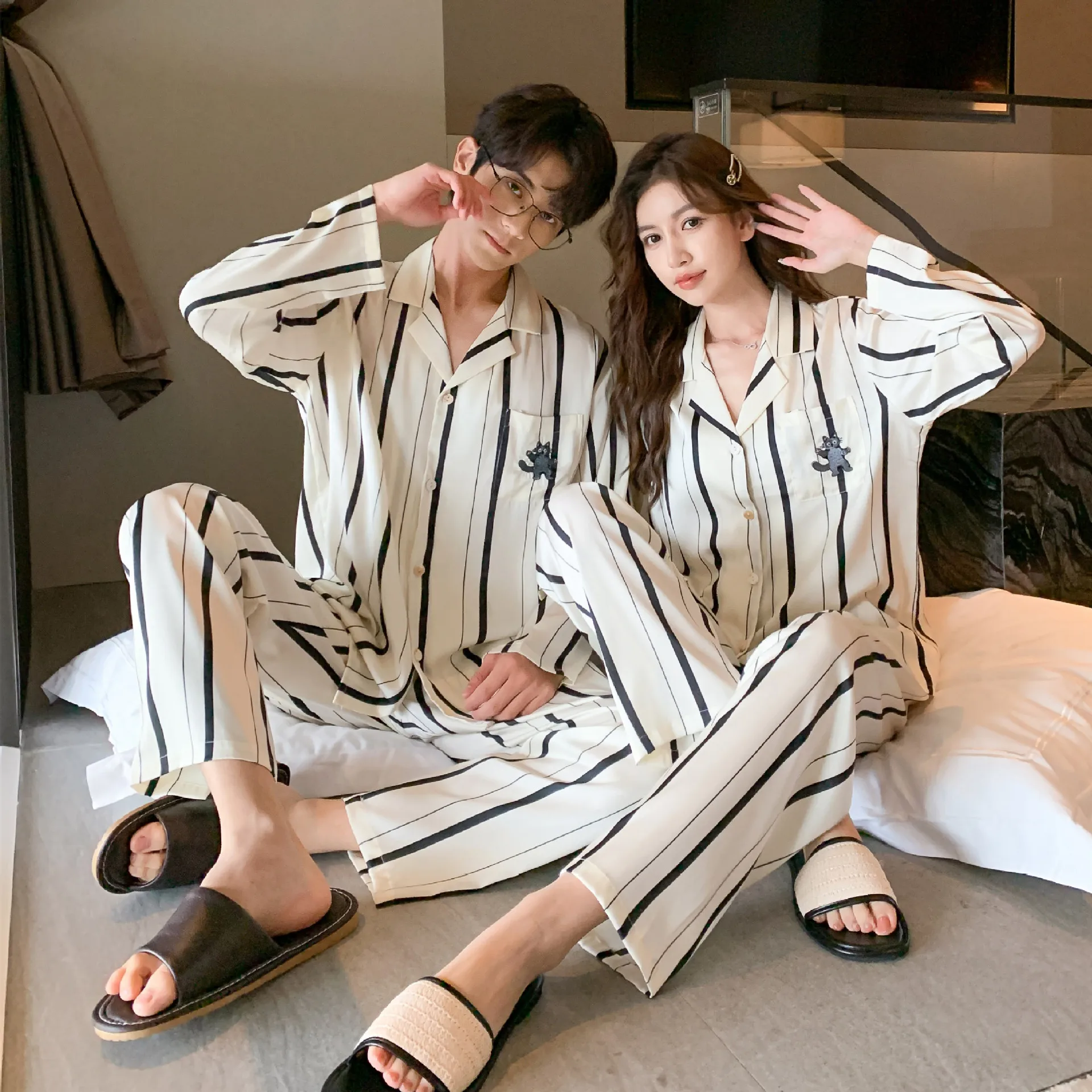 Fashion Design Pajamas Suit Women Men Ice Silk Long Sleeves Home Colth Couples Satin Thin Sleepwear Set Cool Summer Male Female