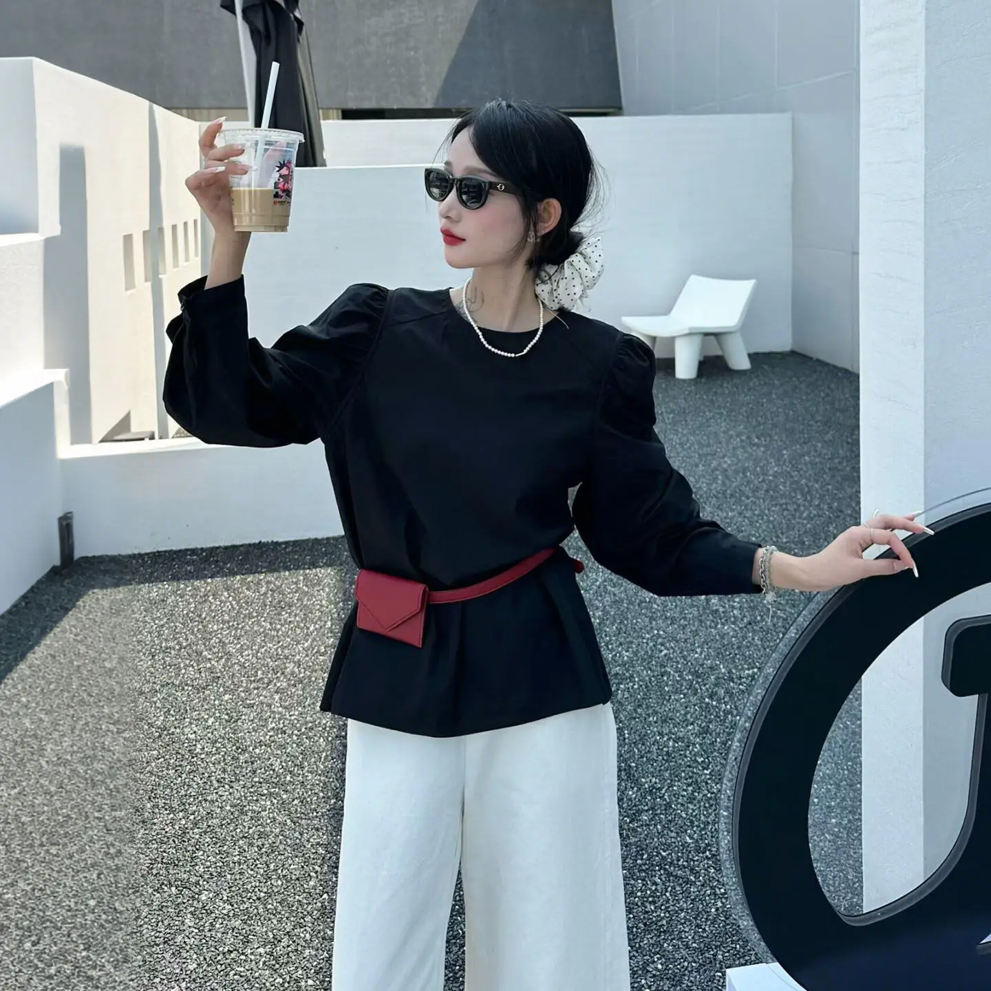 

Свободная женская рубашка с длинным рукавом и круглым вырезом, с рукавами-фонариками, весенняя новинка, в тибетском стиле, синего цвета, комфортная, надевается поверх другой одежды