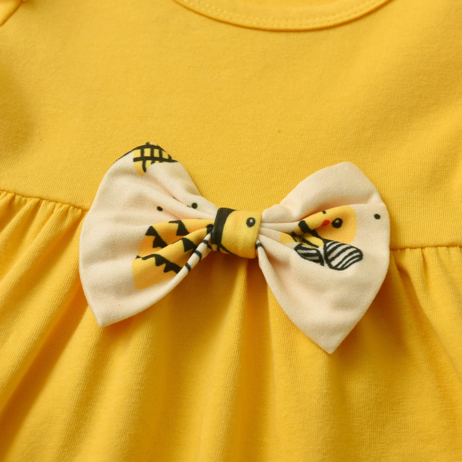 0-2Years Baby Girl Cute Clothes Set Short Sleeve T-shirt with Bow and Bee Printed Pants Headband 3pcs Summer Outfit for Toddlers