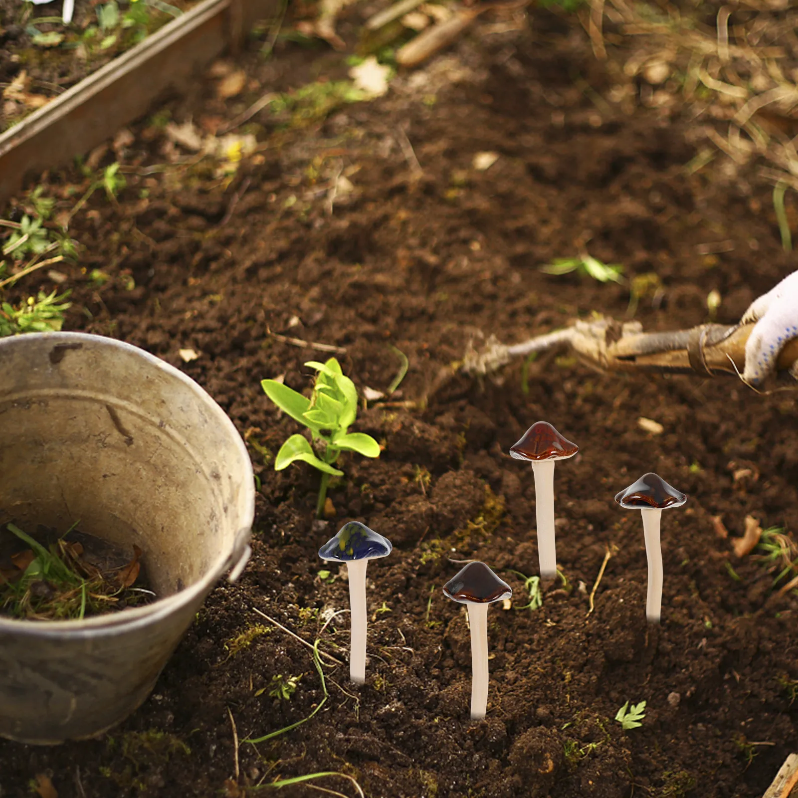 

4Pcs Colorful Pottery Mushroom Decorative Stakes for Garden Lawn Ornaments Outdoor Backyard Fairy Theme Landscape Ceramic