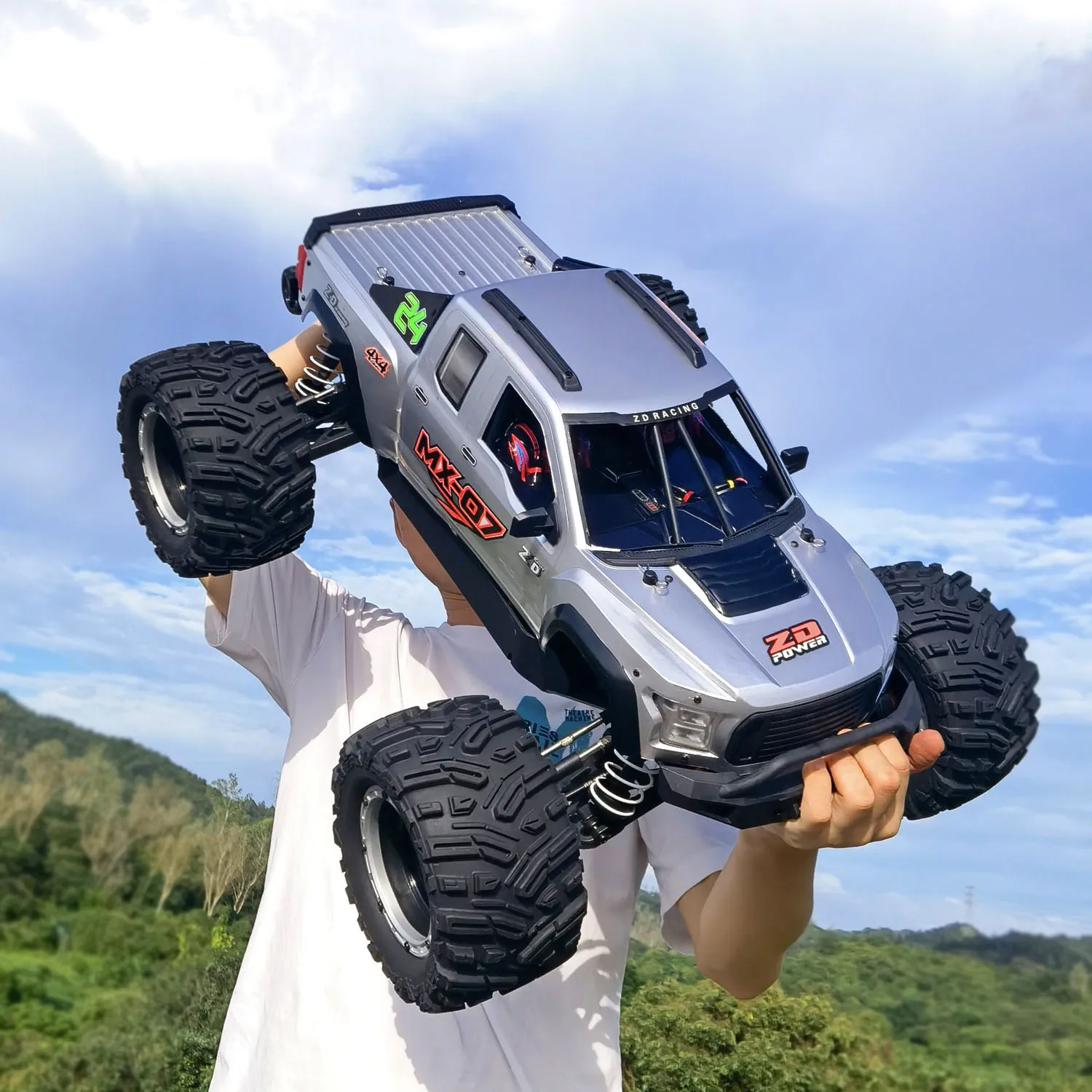 

80km/h ZD Racing MX-07 1/7 4WD Remote Control Monster Truck Electric RC Off Road Vehicle High Speed Racing Cars Light System