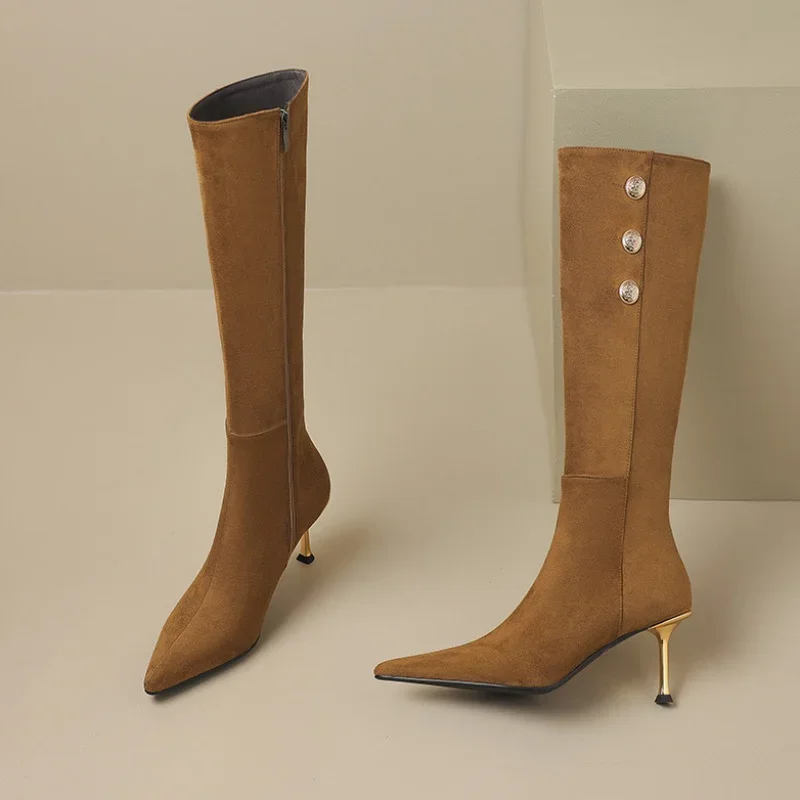 Salto alto de dedo apontado para mulheres, botas longas, botas da moda, sapatos femininos estilo zíper, decoração metálica, outono e inverno