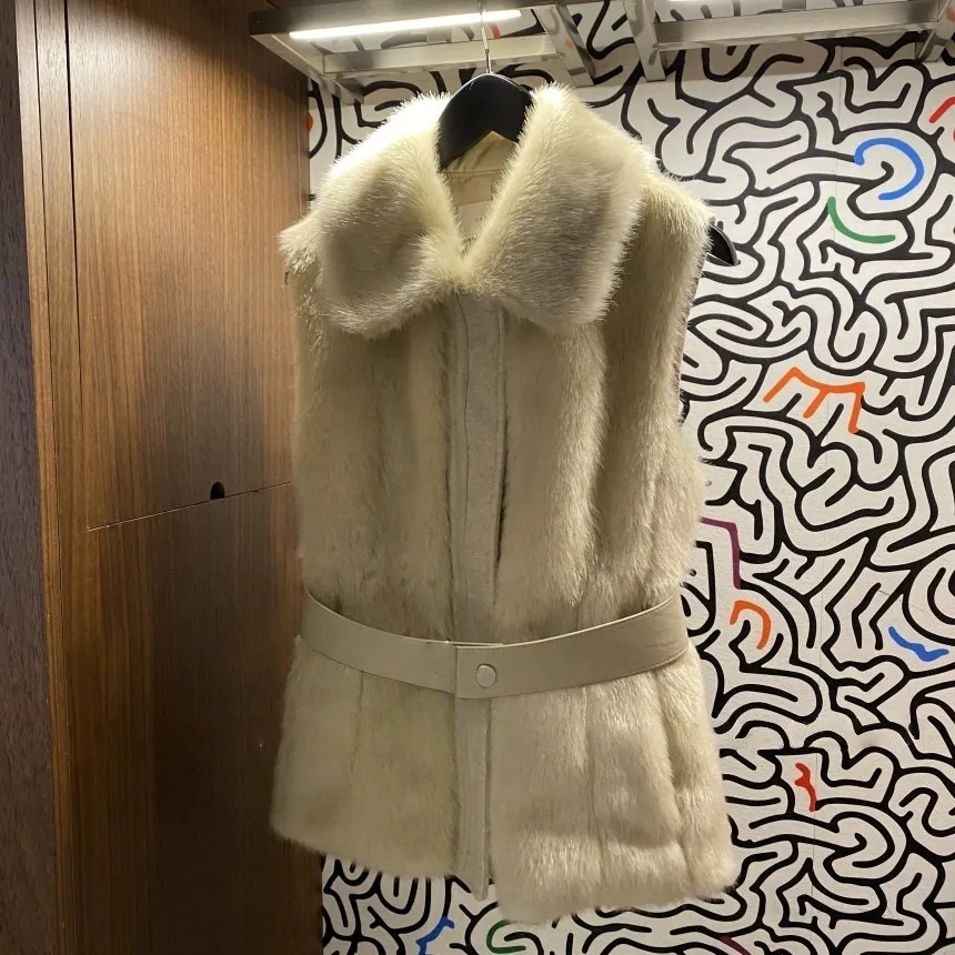 Gilet Chic et décontracté pour femme, vêtement d'extérieur avec ceinture, garniture en fourrure, pour les déplacements à la taille, avec ceinture, autre fourrure, automne et hiver