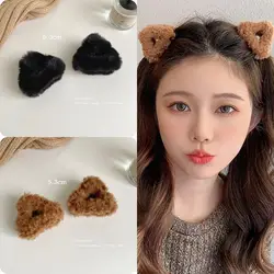 1pc Winter Plush Hair Claw Triangular Faux Fur Crab Barrettes Fashion Solid Women Hairpins Fluffy Hairgrip Hair Accessories