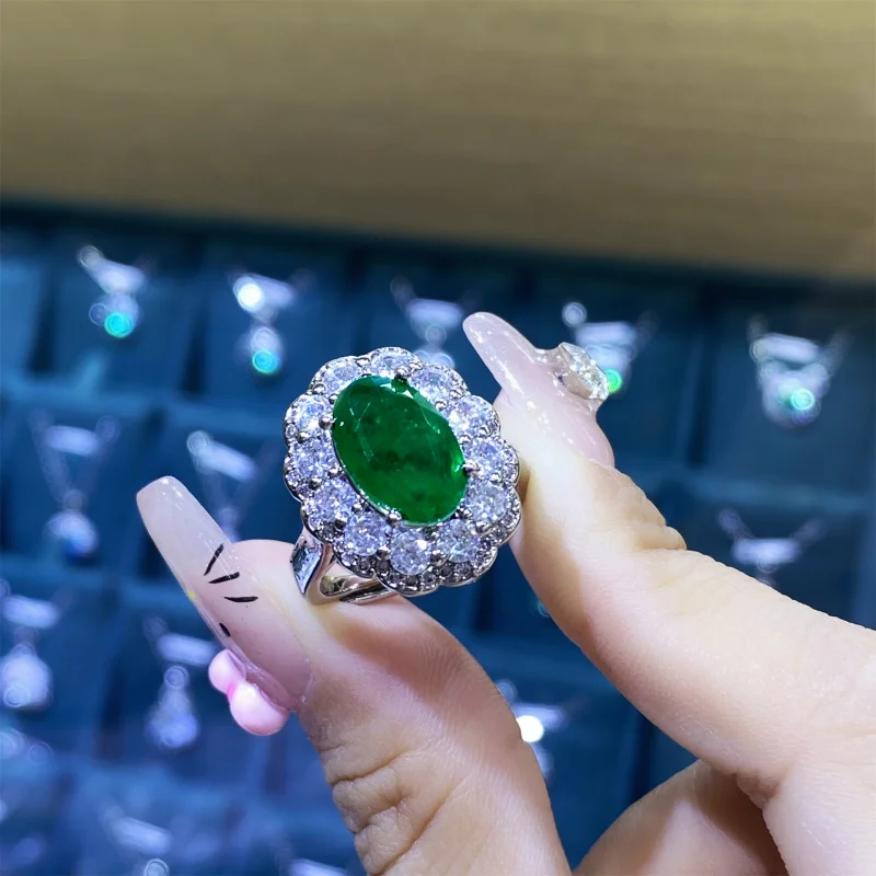 

Luxury Open Ring with Cotton Filling and Emerald Full Diamond for Women, Elegant Pendant Earrings Three-Piece Set