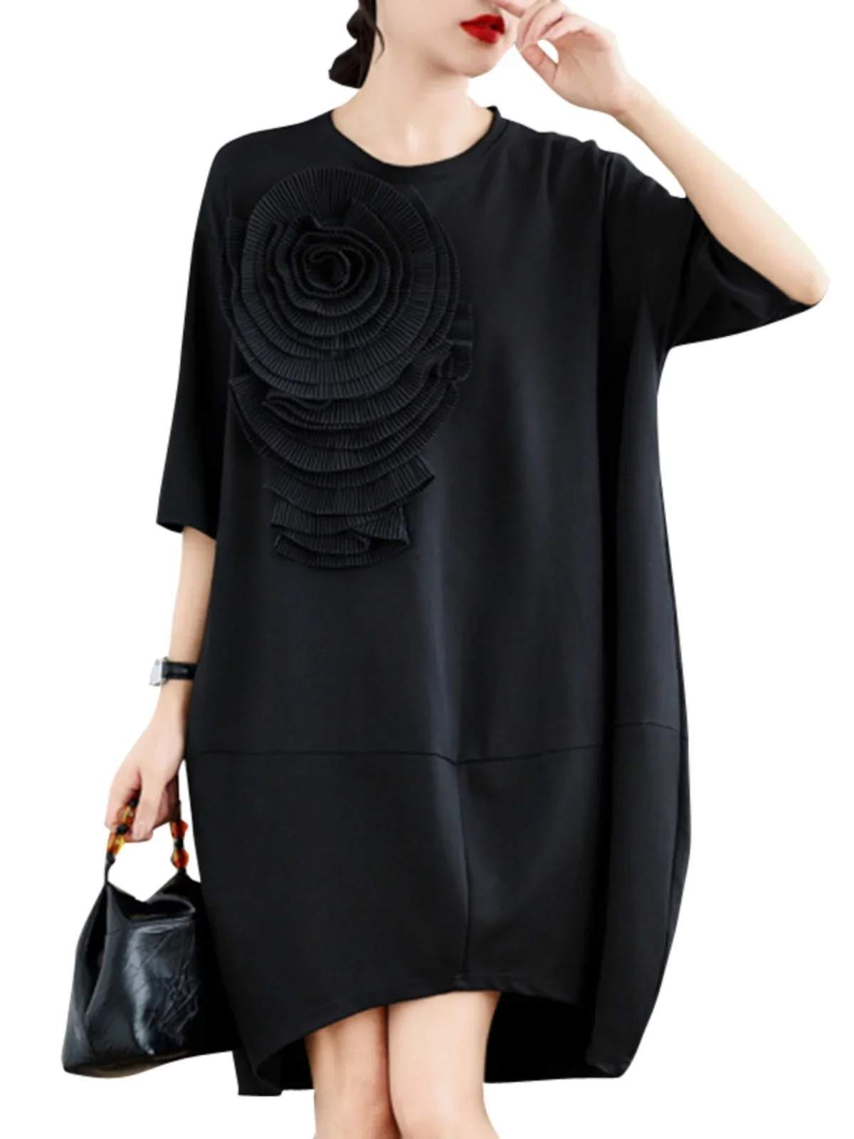 Abito da donna Fiori irregolari Fiori T-shirt casual allentata Abiti Asimmetria Moda Abiti estivi neri Donna 2025 Nuovo