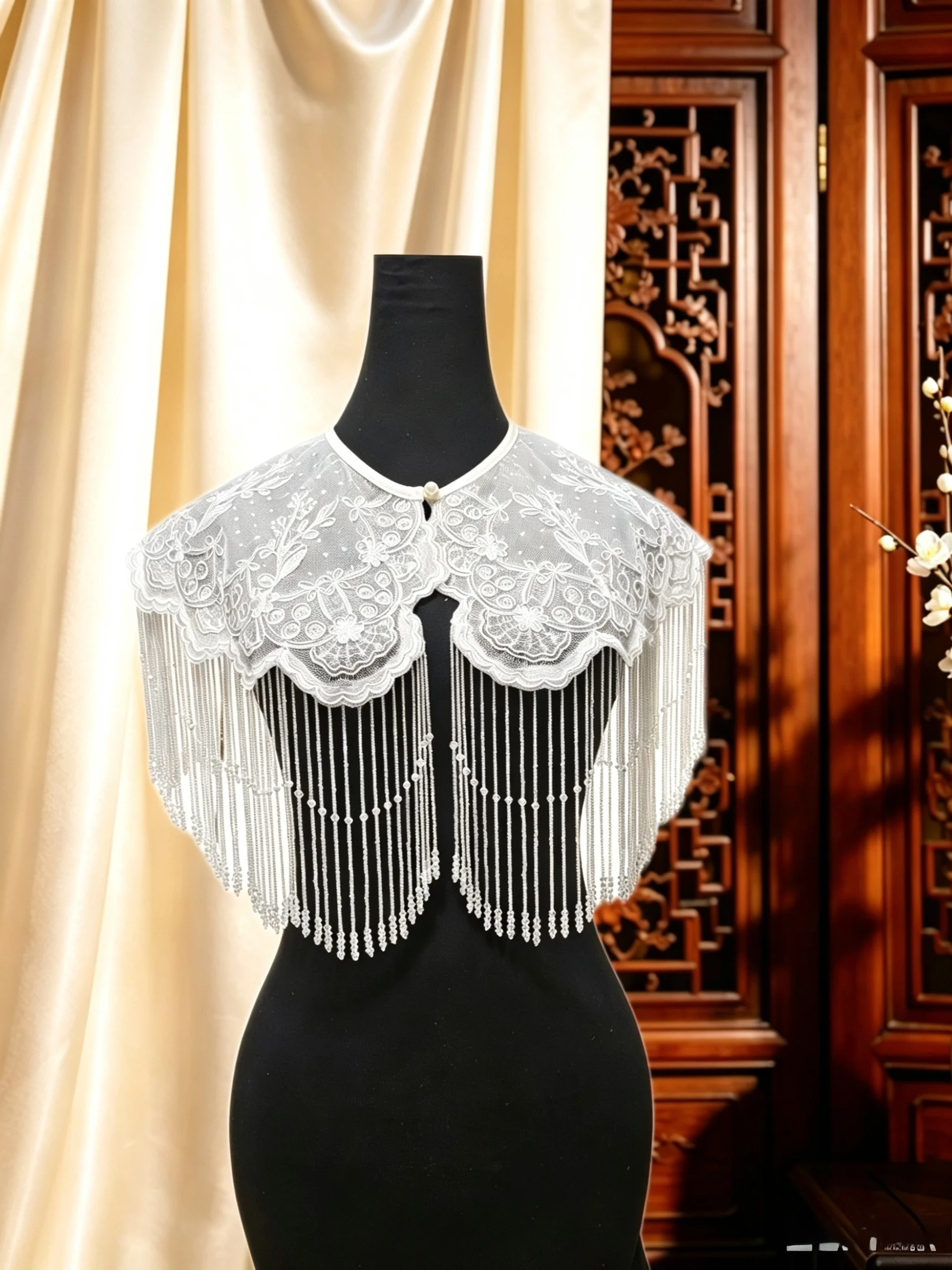 nouvelle-robe-qipao-de-style-chinois-avec-epaules-en-dentelle-broderie-riche-pampilles-en-cristal-pour-fiancailles-haut-de-gamme-et-chale-en-dentelle