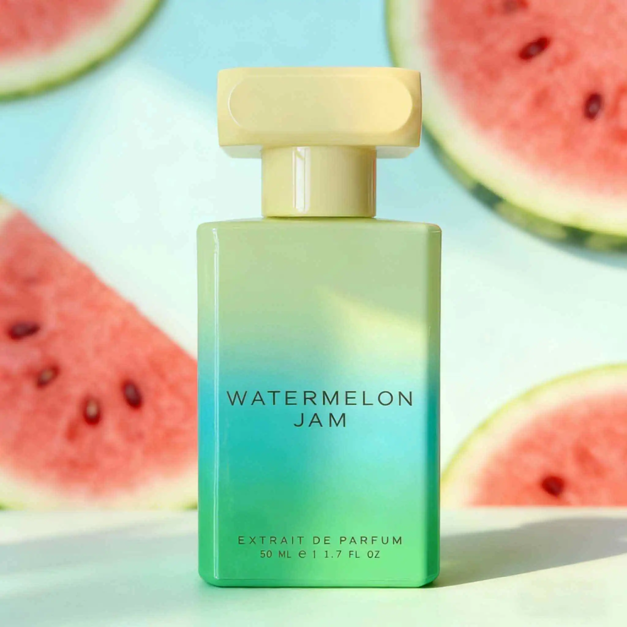 OAKCHA WATERMELON JAM is a refreshing fragrance suitable for both men and women, with a delicate capacity of 50 ml/1.7oz