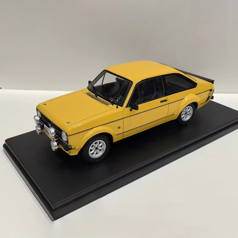 Diecast 1:24 Scale FORD ESCORT MK II 1600 Car Simulation Alloy Car Model Toy Collectible Ornaments