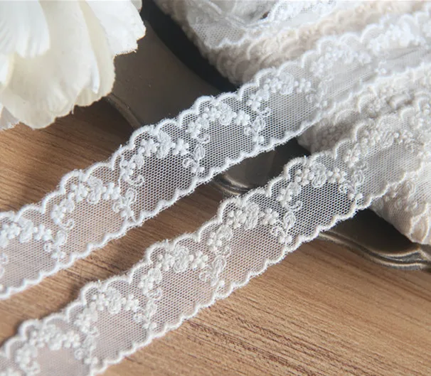 5yards/lot 2.5cm Off-White/beige Cotton Mesh lace trim Flower embroidered lace accessories DIY decorative Fabric X1122