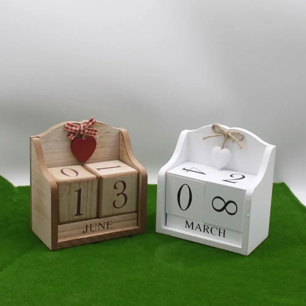 Modern Reusable Wooden Peach-heart Calendar Durable Non-slip Wooden Calendar Ornaments Small Desk Calendar Home Decor